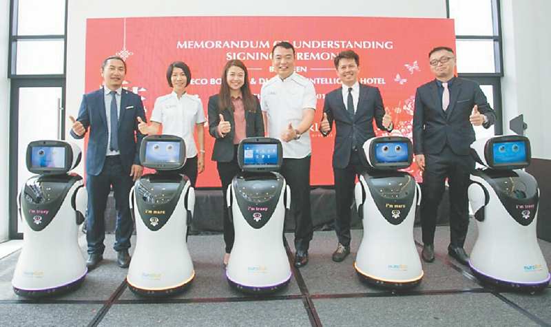 ●The Bakery台灣合夥創辦人林修平(右一)及敦謙創辦人吳秉庭(右二)與Eco World簽訂合作備忘錄。圖/業者提供 image