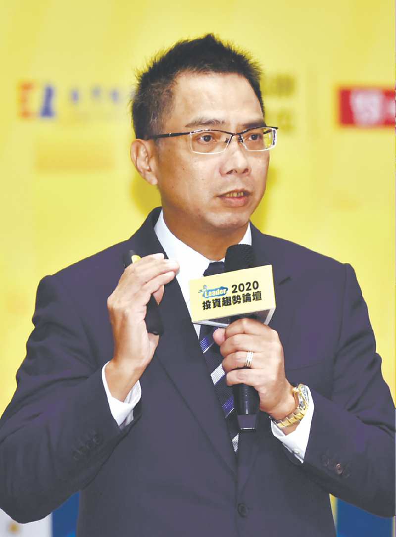 ●南山人壽資深副總經理范文偉出席「2020投資趨勢論壇」,認為壽險業正面臨三大危機。圖/顏謙隆 image