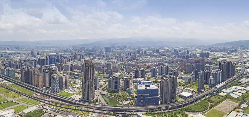 ●看好2020新莊副都心從民間商城、五星酒店、企業總部,到政府產業與環狀線捷運,投資建設計畫到位,中悦建設機構三大商辦總部全面啟動。圖/業者提供 image