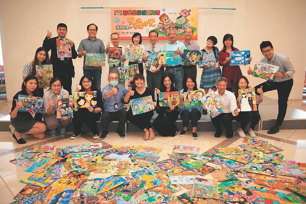 ●第16屆新光繪畫比賽收到超過15,000件參賽作品,報名創新高。圖/新壽提供 image