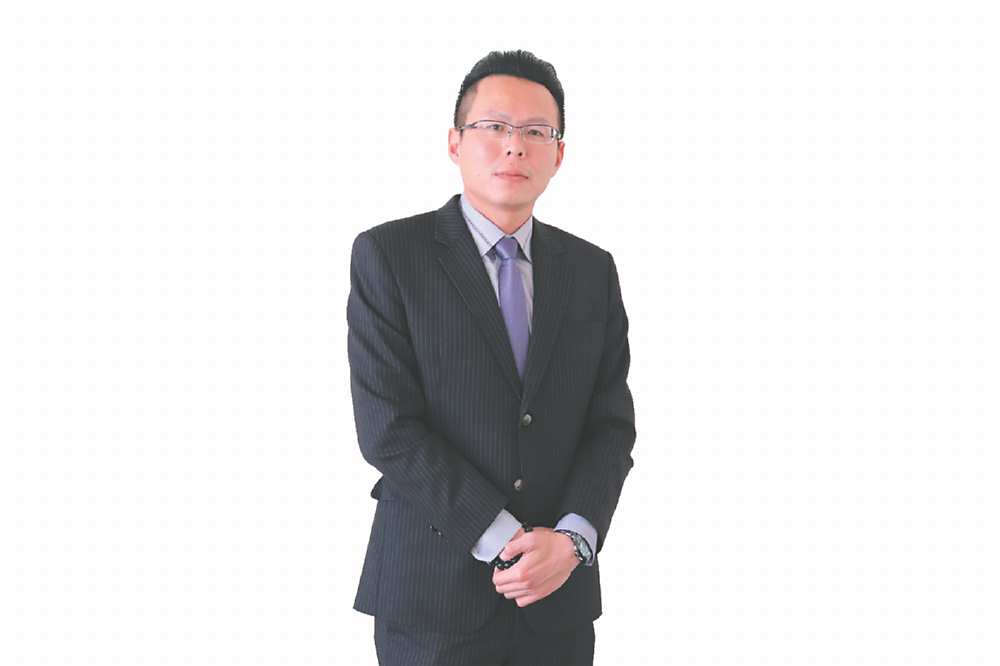 ●向來秉持「品質是生命與尊嚴」核心價值的鄭丞焜,承襲公司經營一甲子的厚實功力,穩健邁向南晃揚眉國際的下一個60年。圖/郭文正 image