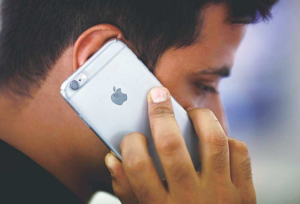 ●蘋果2023年可能推出折疊iPhone,預測將採用TPK-KY的奈米銀觸控方案。圖/路透 image