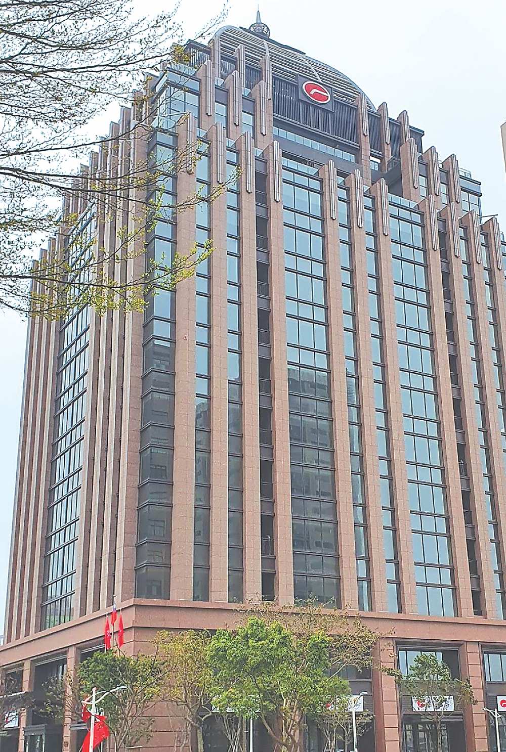 ●桃園遠雄人壽金融中心2021年取得綠建築標章。
圖/業者提供 image