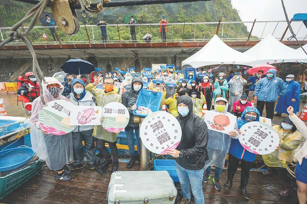 ●基隆市政府日前在八斗子長潭里漁港舉辦「潮嚮×山海基隆-八斗子市集」。圖/基隆市政府提供 image