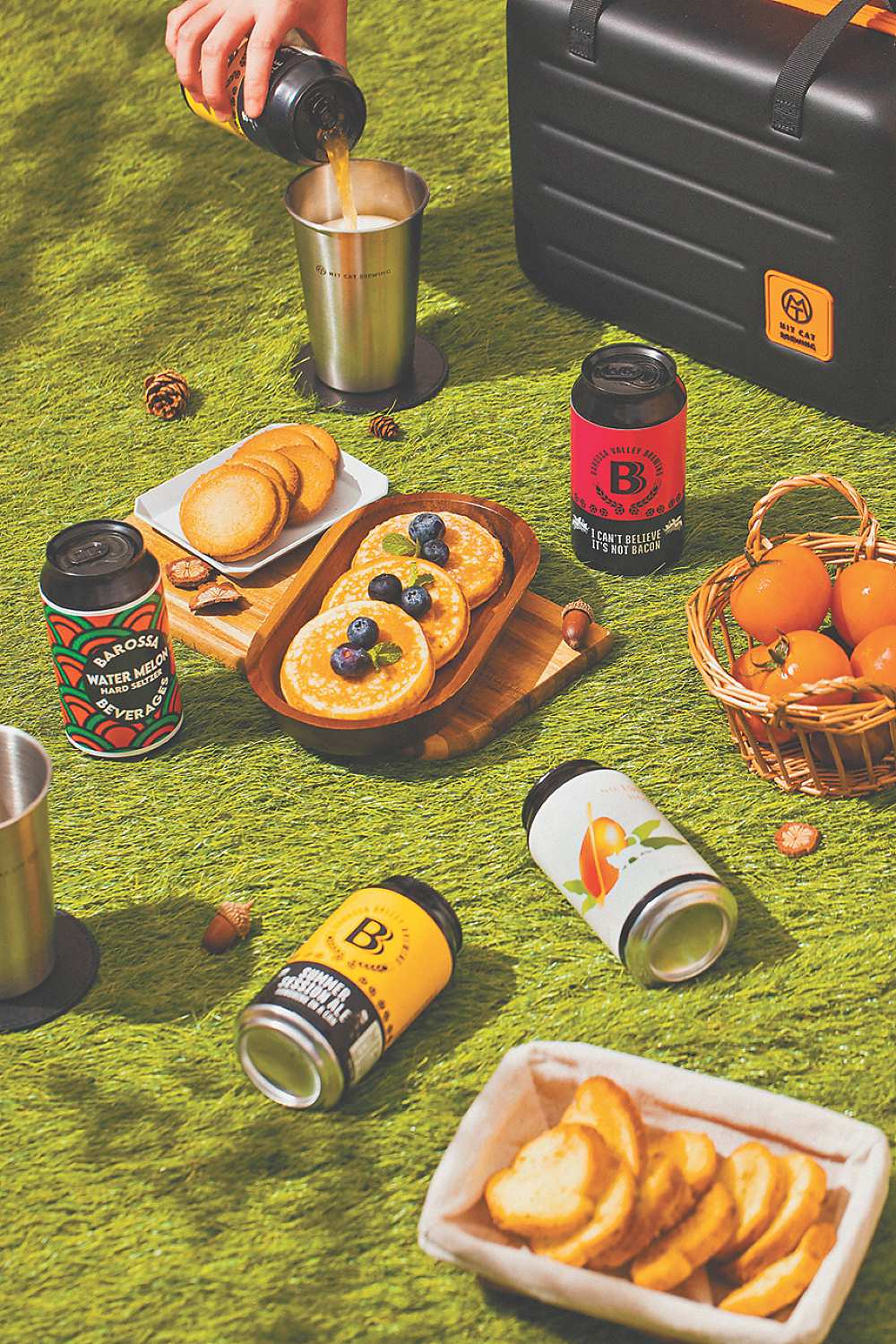 ●打貓酒廠推出最潮啤酒新年旅行禮盒,內含多樣酒款及outdoor咖必備小物。圖/業者提供 image