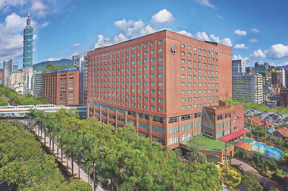 ●因應疫後全球觀光旅遊市場結構性改變,並全面提升市場競爭力,立足市場近40年的台北福華飯店,擬加入「萬豪國際」集團旗下「軟性品牌」(Soft Brand)─「傲途格精選酒店」( Autograph Collection)連鎖體系。
圖/台北福華大飯店提供 image