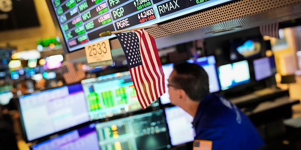 過去一周全球股票基金資金流向,包括美國、拉丁美洲及新興市場等地股市均迎來淨流入,其中美股單周淨流入257.71億美元最多,資金情緒明顯正向。圖/美聯社 image