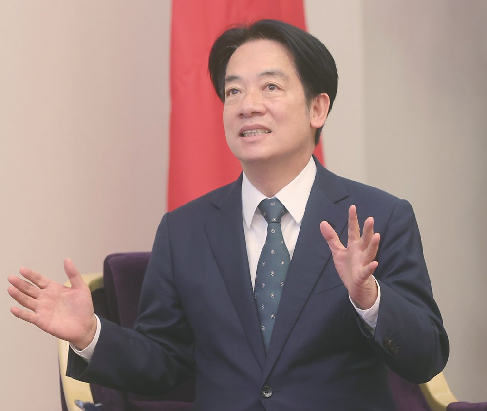 賴政府首任的內閣人事布局,從外流內定首波人事來看,清一色安排親信及選戰班底,凸顯打的是「信賴、安全」牌,首要貫徹他的意志。圖/總統府提供 image