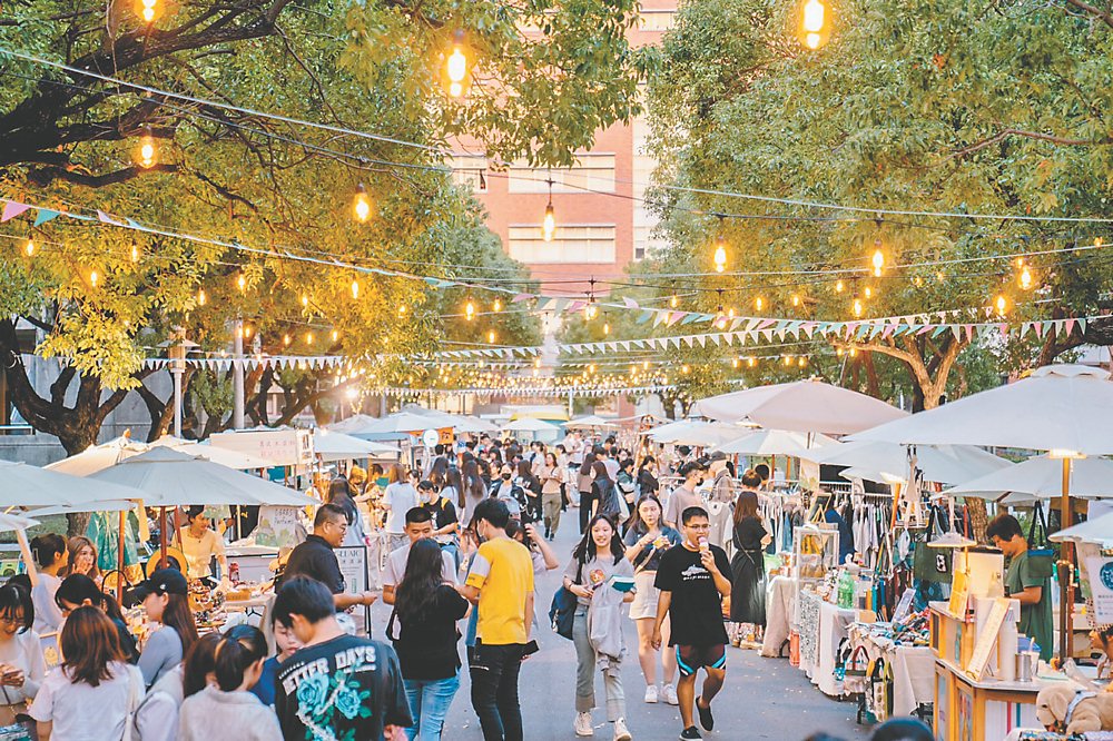 ●長榮大學攜手企業共同舉辦ISE talks國際社企節,打造校園永續環保與質感生活的場域。圖/長榮大學提供 image