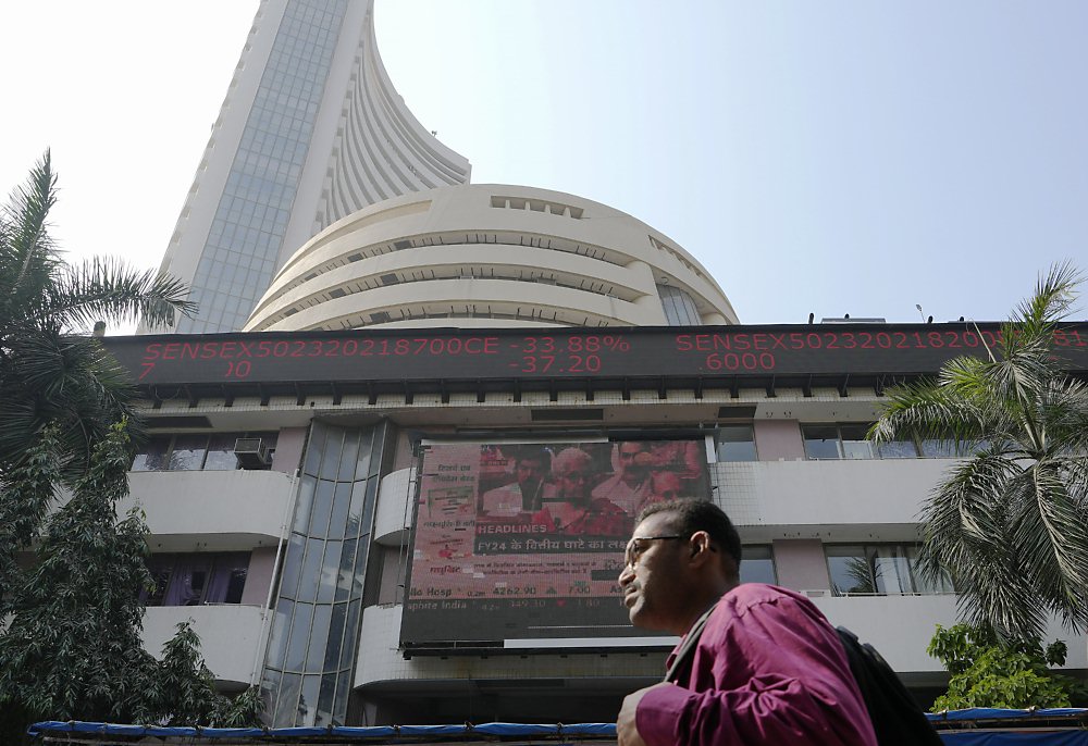 ●印度股市牛氣沖天,IPO自去年掀起狂潮以來,至今熱度未見消退。圖為孟買證券交易所。圖/美聯社 image