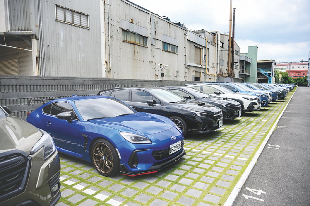 ●SUBARU車主在台灣意美汽車總部車聚活動。圖/業者提供 image