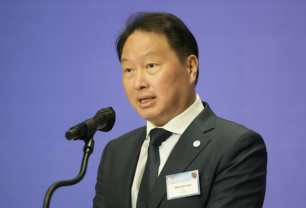 SK集團會長崔泰源表示,輝達AI晶片龍頭地位,至少二到三年內不會遭到撼動。圖/美聯社 image