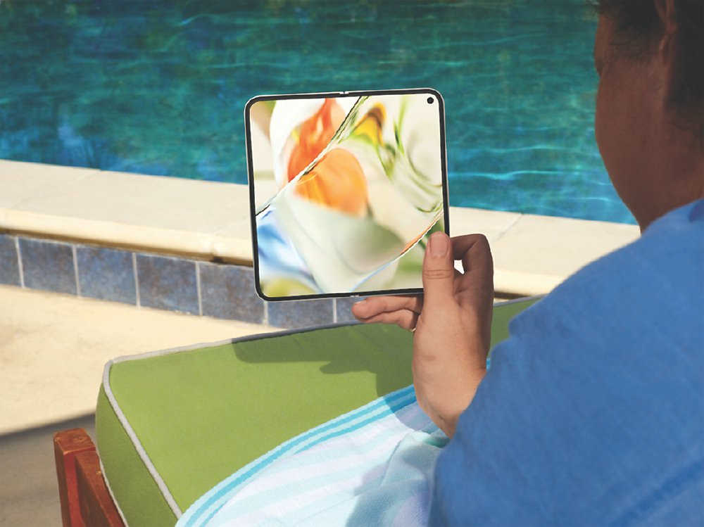 Google 14日除發表Pixel 9系列新手機外,也同步推出Pixel Watch 3和全新無線耳機Pixel Buds Pro 2,皆主打AI功能。圖為Pixel 9 Pro Fold。
圖/Google提供 image