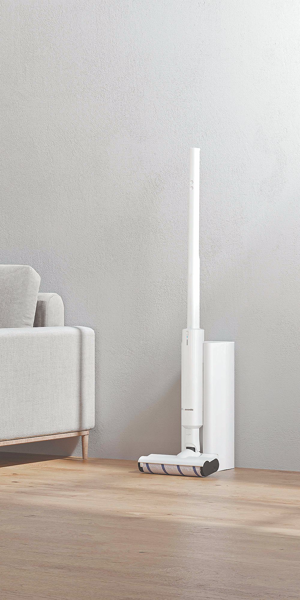●Panasonic自動集塵One Box吸塵器,清潔、收納、充電一機多工同步完成,輕巧機身搭配多樣化吸頭,輕鬆對應各種空間。圖/Panasonic提供 image