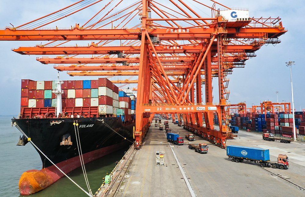 大陸10月份出口增速12.7%,遠超預期,更創下逾兩年來新高。圖/新華社 image