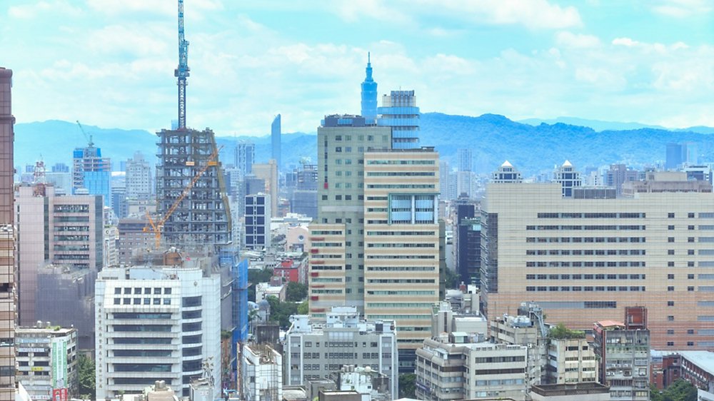 中央銀行去年9月推出第七波信用管制一年來,造成全台預售屋市場交易急凍。圖/本報資料照片 image