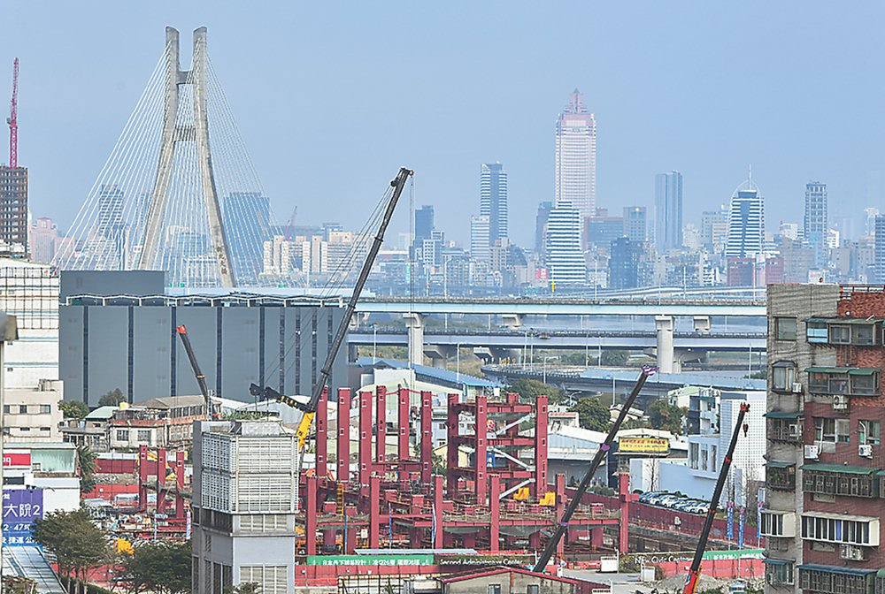 公股銀預估今年第四季及明年整體房市,仍將呈現「量縮、價微幅修正」走勢。圖/本報資料照片 image