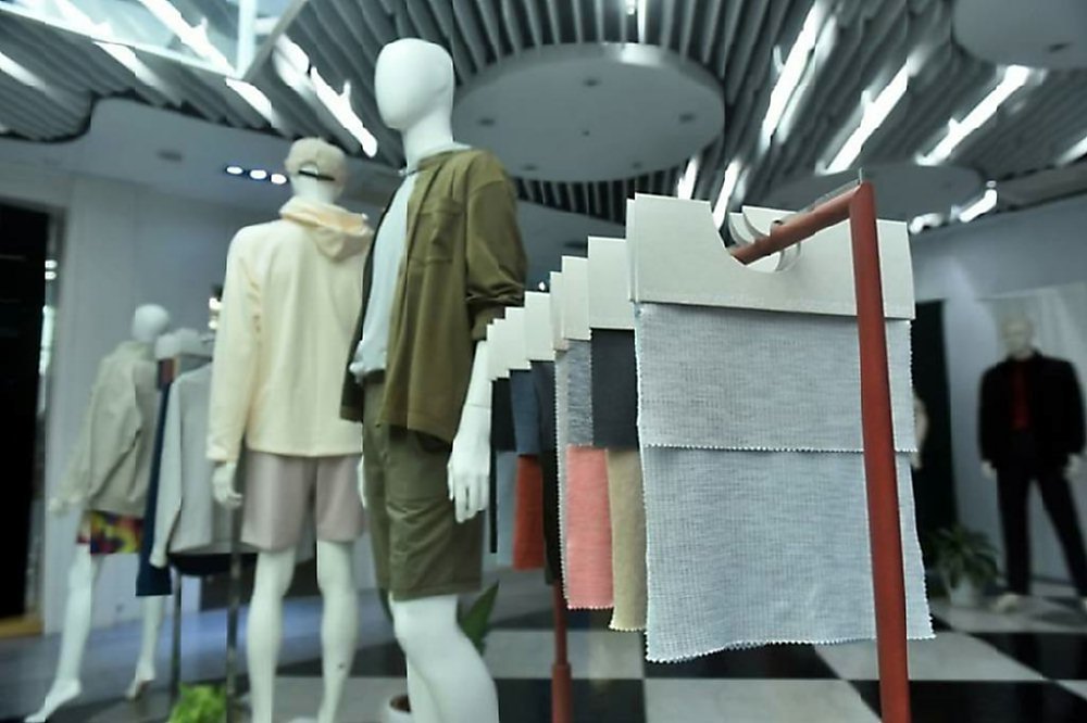 新纖、福懋、南紡、力麗、集盛等業者指出,產線稼動率提升不易,將衝擊第四季至明年首季獲利。圖/本報資料照片 image